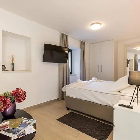 Apartment Perfectly Located With Balcony *